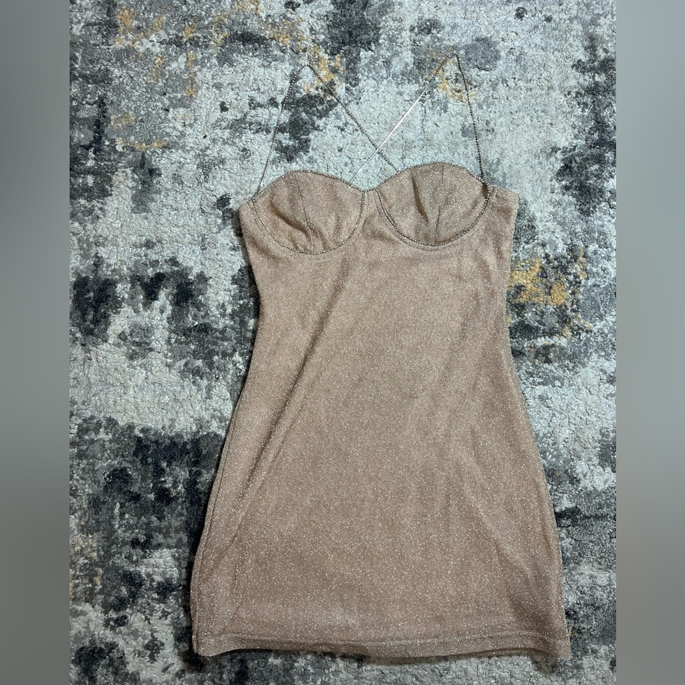 Where my party girls at? Get cute and sexy with this dress.